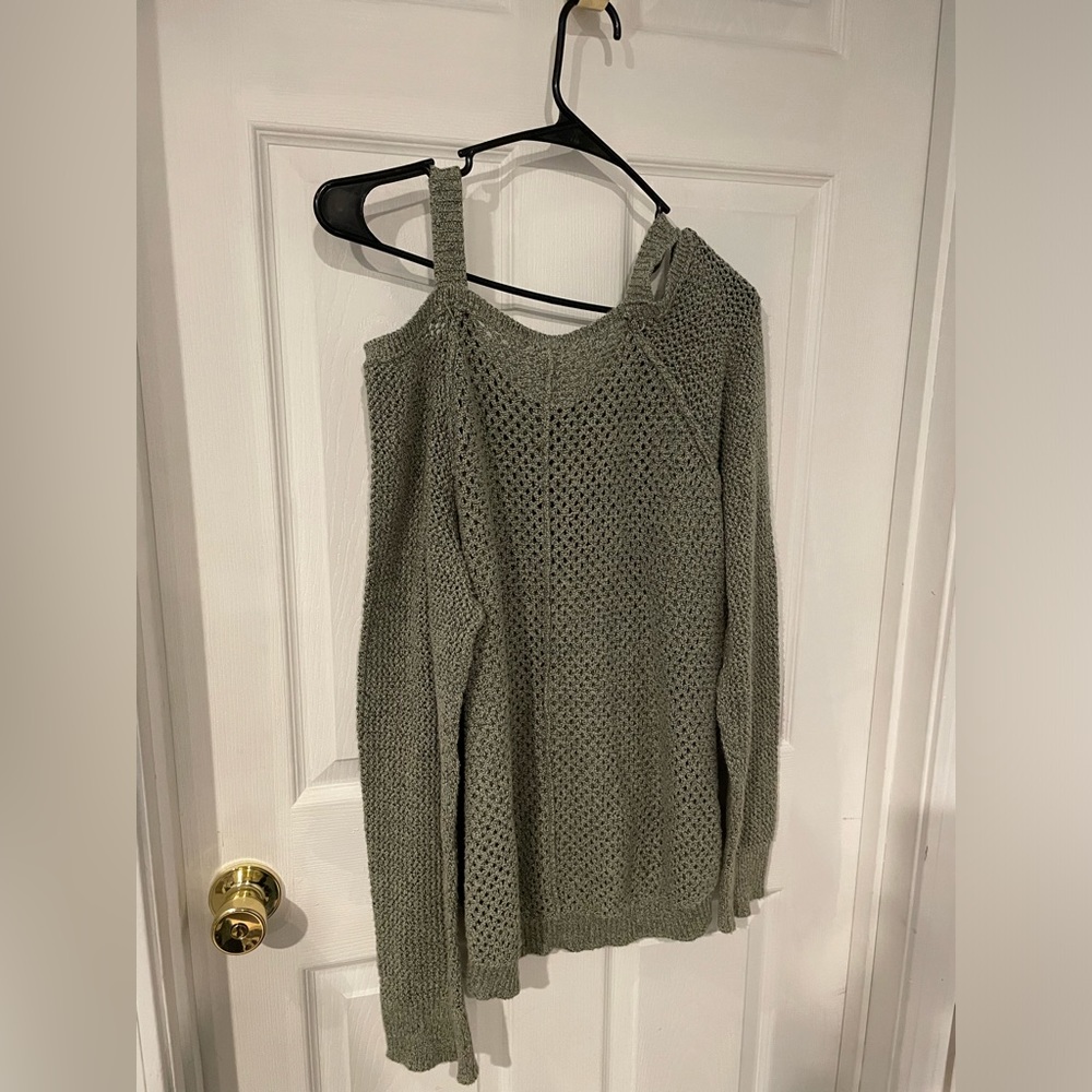 Maurice’s sage green cold shoulder open knit sweater sz XL